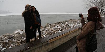 Ankara’nın Denizi buz tuttu