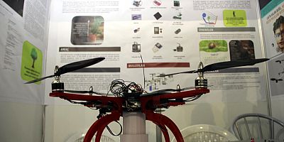 Liselilerden 'tarım dostu drone'  
