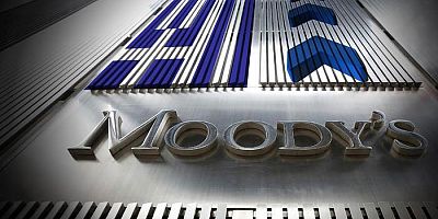 Moody’s: Dolarizasyon artabilir