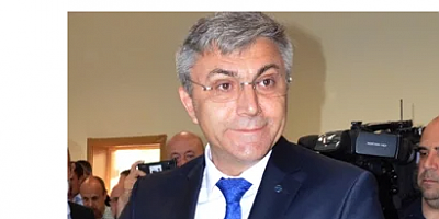 Türk partisinin lideri Mustafa Karadayı istifa etti.