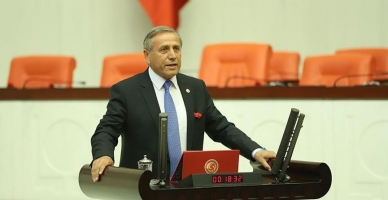 CHP Milletvekili Kaya 'Okullara maske ve dezenfektanı kim temin edecek?'